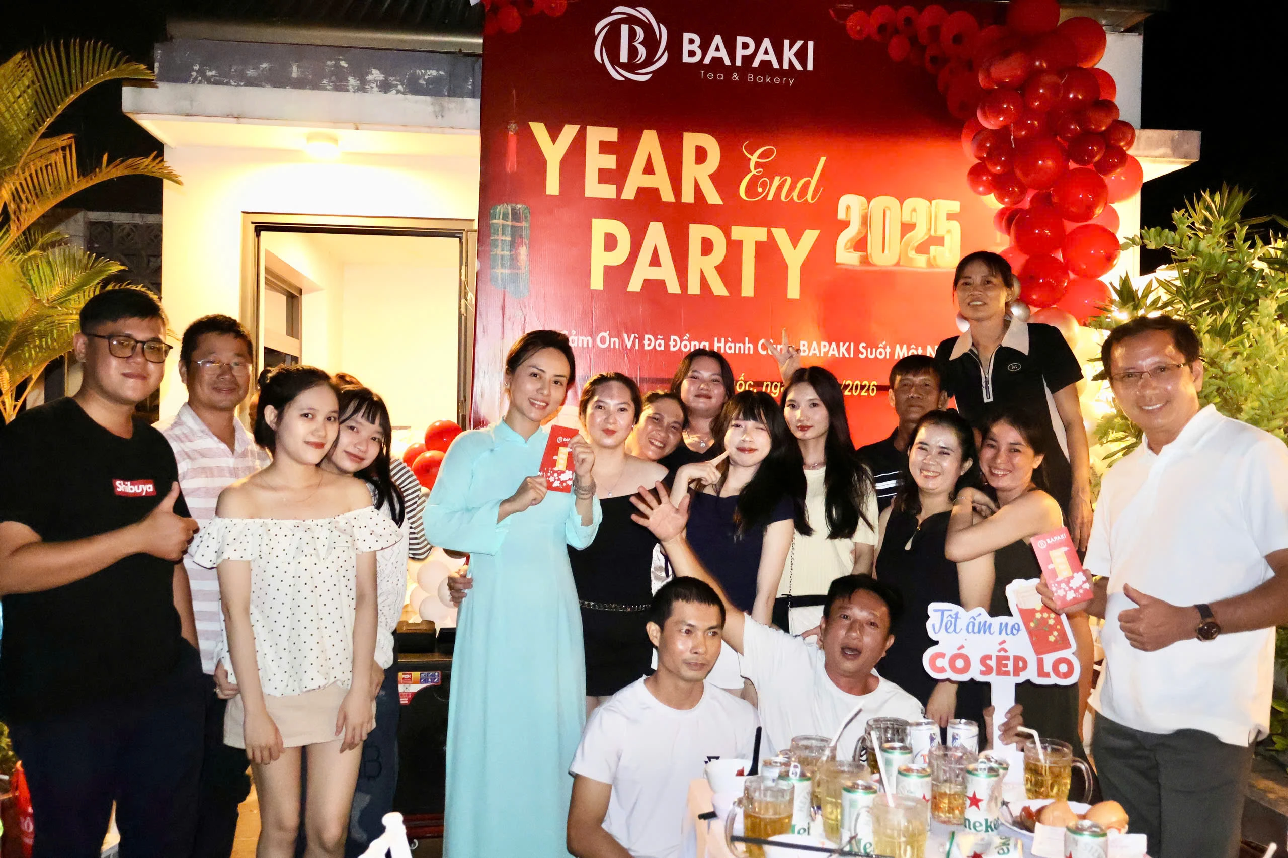 Tiệc tất niên 2025